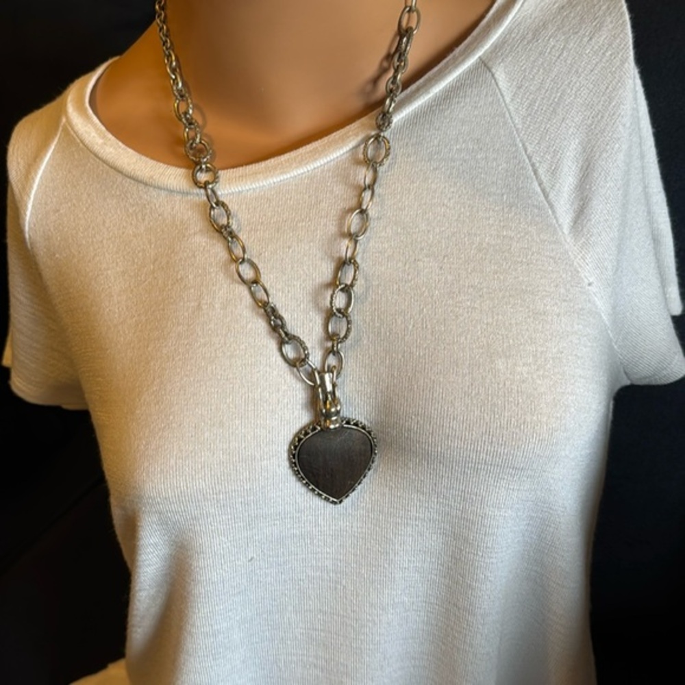 Vintage Lucky Brand deep brown wood grain heart pendant on silver tone necklace